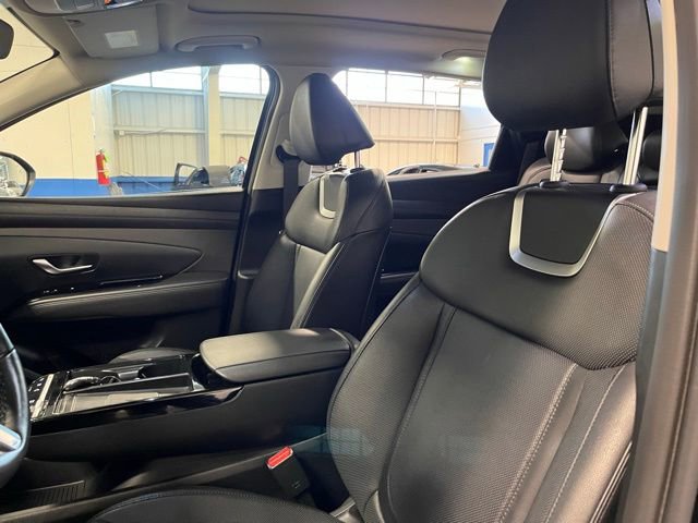 Used 2025 Hyundai Tucson Limited image 23