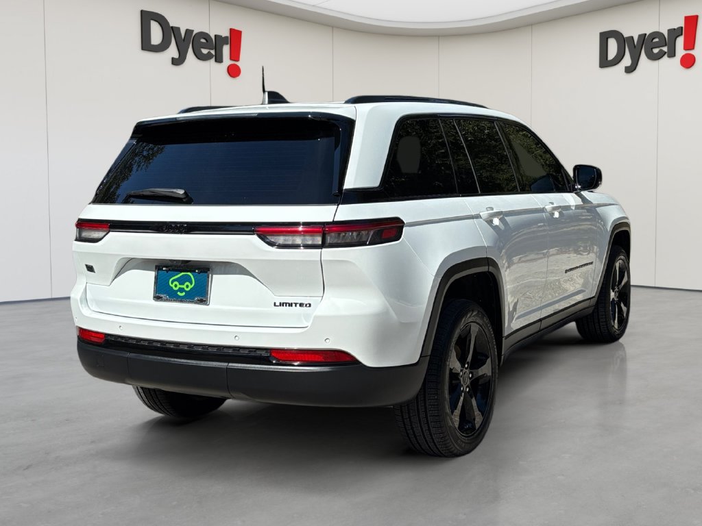 Used 2025 Jeep Grand Cherokee Limited RWD image 5
