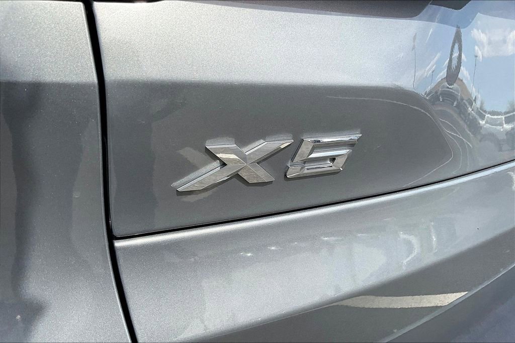 Used 2024 BMW X5 xDrive40i w/ Premium Package AWD/4WD image 24