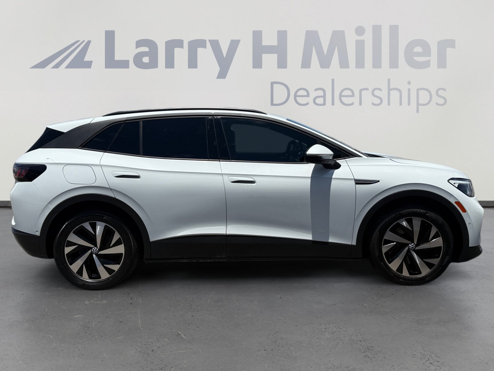 Used 2023 Volkswagen ID.4 Pro RWD image 6