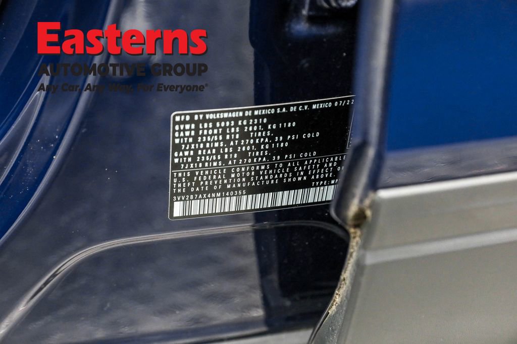 Used 2022 Volkswagen Tiguan SE image 33