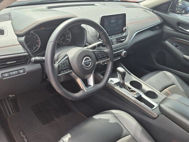 Used 2021 Nissan Altima 2.5 SR FWD image 9