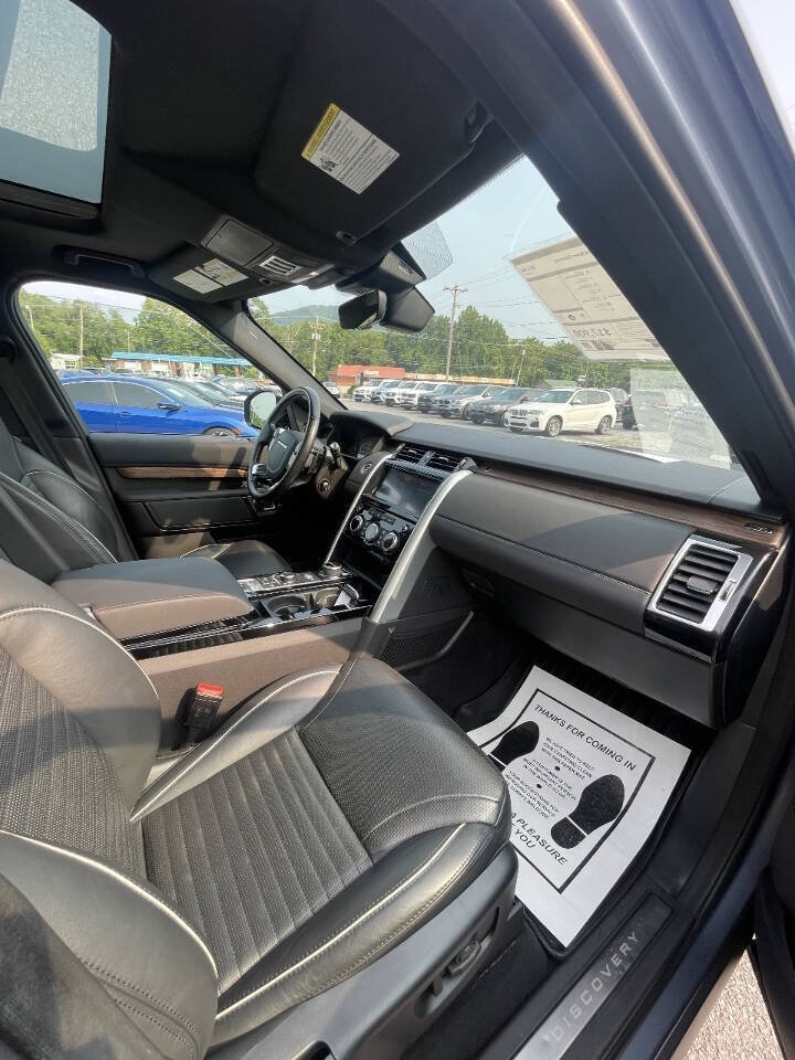 Used 2019 Land Rover Discovery HSE AWD/4WD image 18