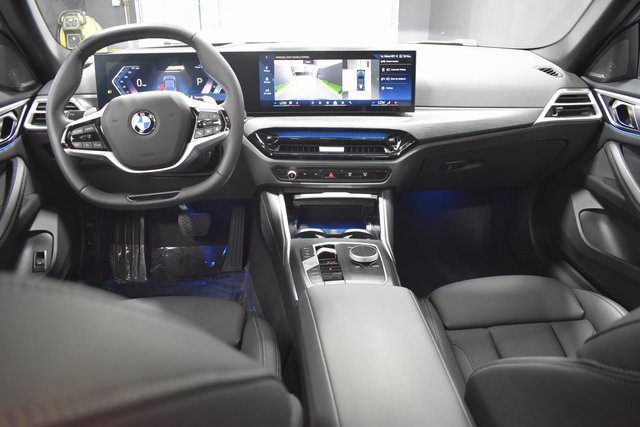 Used 2025 BMW 430i xDrive w/ Premium Package image 13