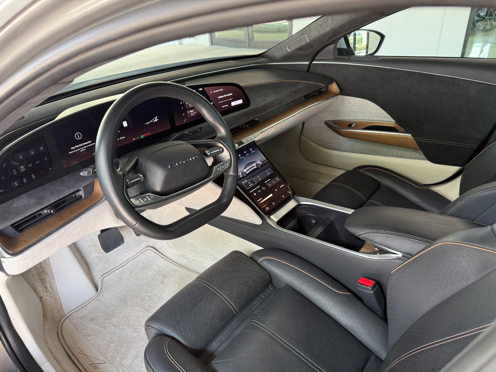 Used 2022 Lucid Air Grand Touring AWD/4WD image 35