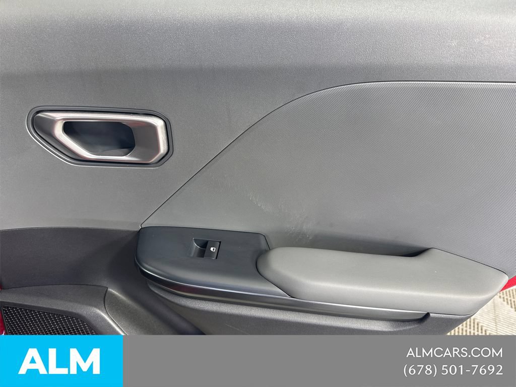 Used 2025 Kia K4 FWD image 19