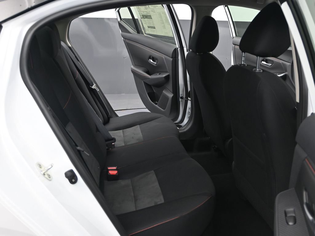 Used 2025 Nissan Sentra SR image 21