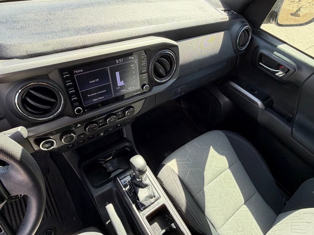 Used 2021 Toyota Tacoma TRD Sport w/ Technology Package image 19