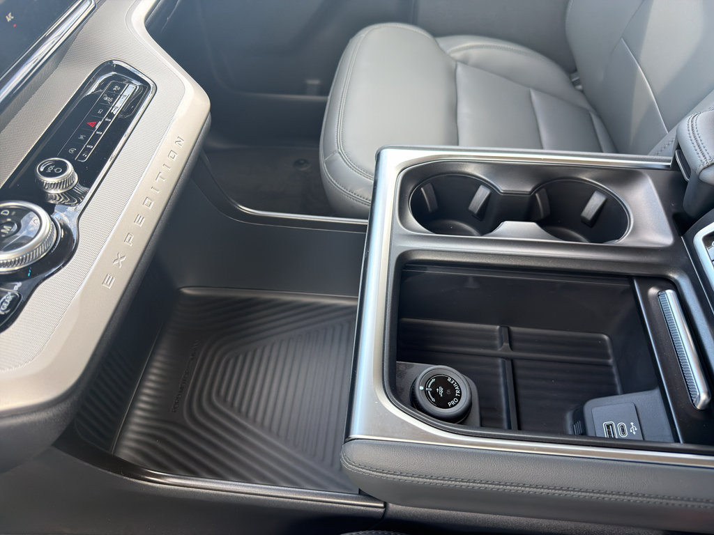 New 2026 Ford Expedition Active RWD image 31