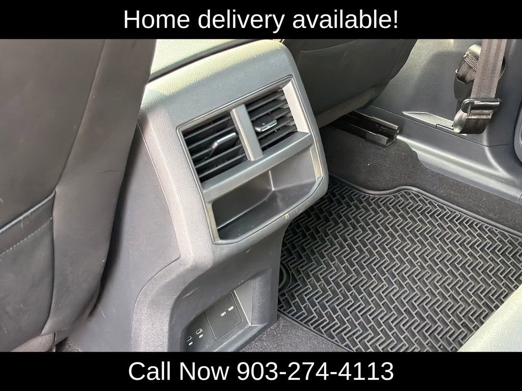 Used 2021 Volkswagen Atlas Cross Sport SE w/ Panoramic Sunroof Package FWD image 12