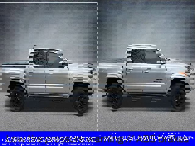 Used 2022 Toyota Tacoma SR5 image 4