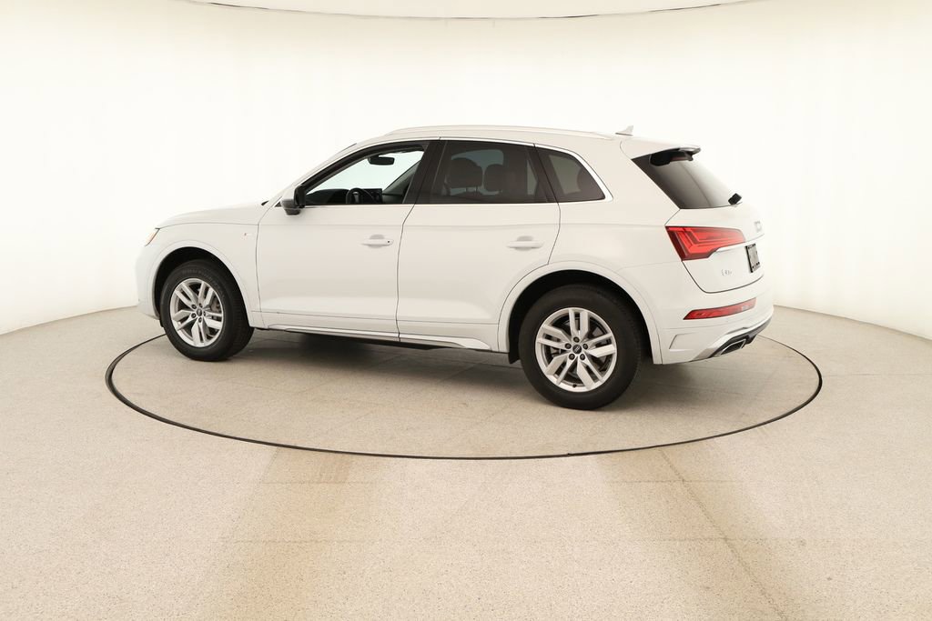Certified 2022 Audi Q5 2.0T Premium AWD/4WD image 3