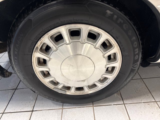 Used 1998 Cadillac De Ville Sedan image 10