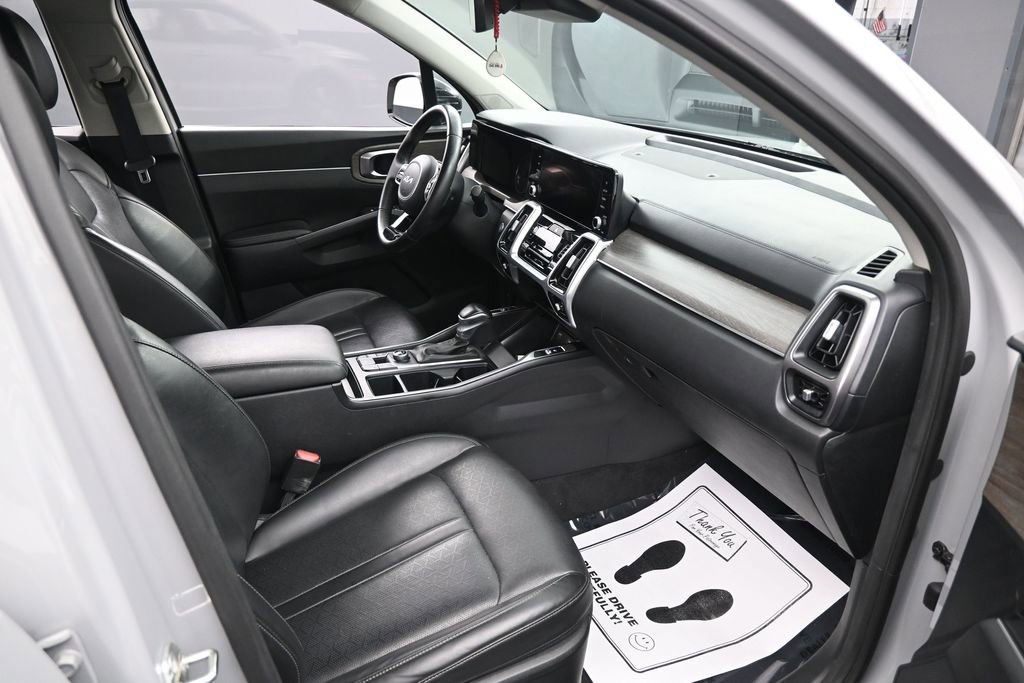 Used 2023 Kia Sorento EX FWD image 34