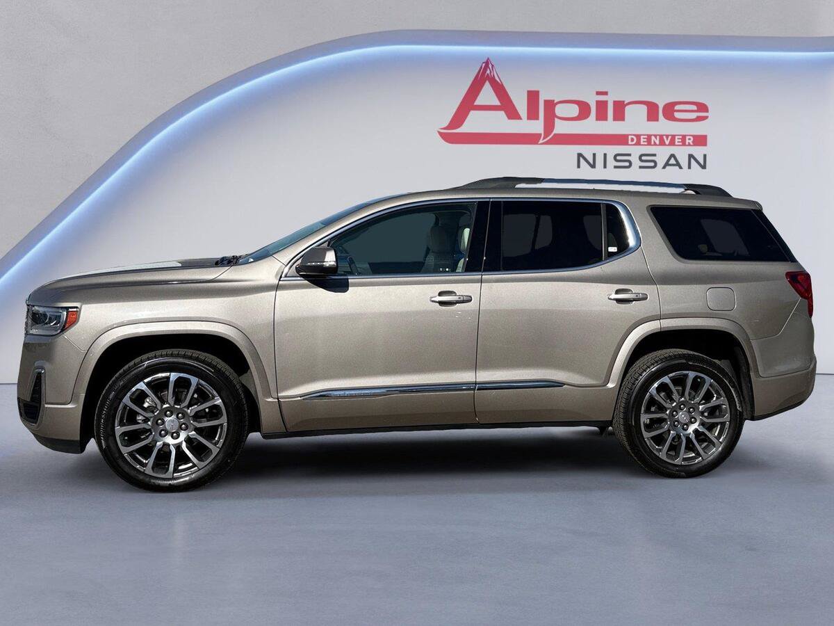 Used 2022 GMC Acadia Denali w/ Denali Technology Package AWD/4WD image 2