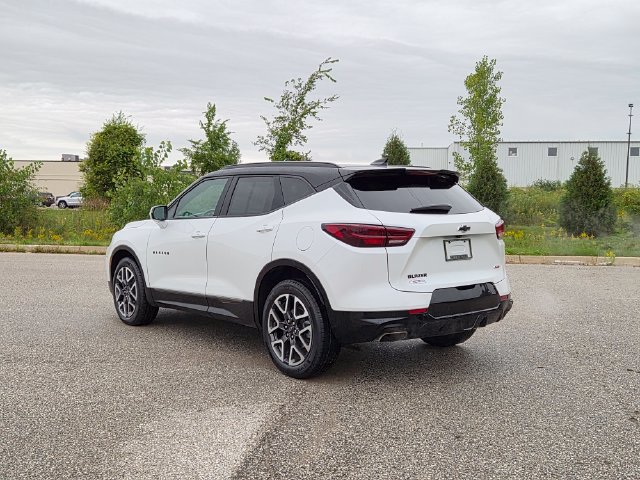 Used 2023 Chevrolet Blazer RS w/ Enhanced Convenience Package FWD image 7