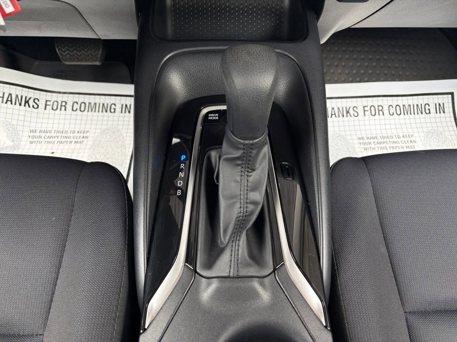 Used 2023 Toyota Corolla LE AWD/4WD image 24