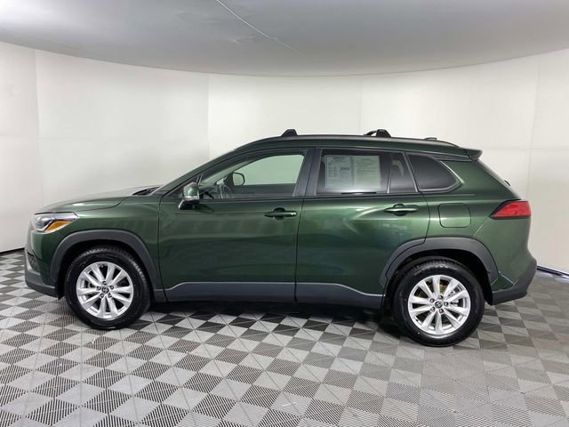 Used 2023 Toyota Corolla Cross LE image 5