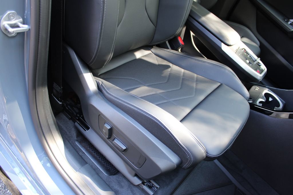 New 2026 BMW X1 M35i w/ Technology Package AWD/4WD image 27