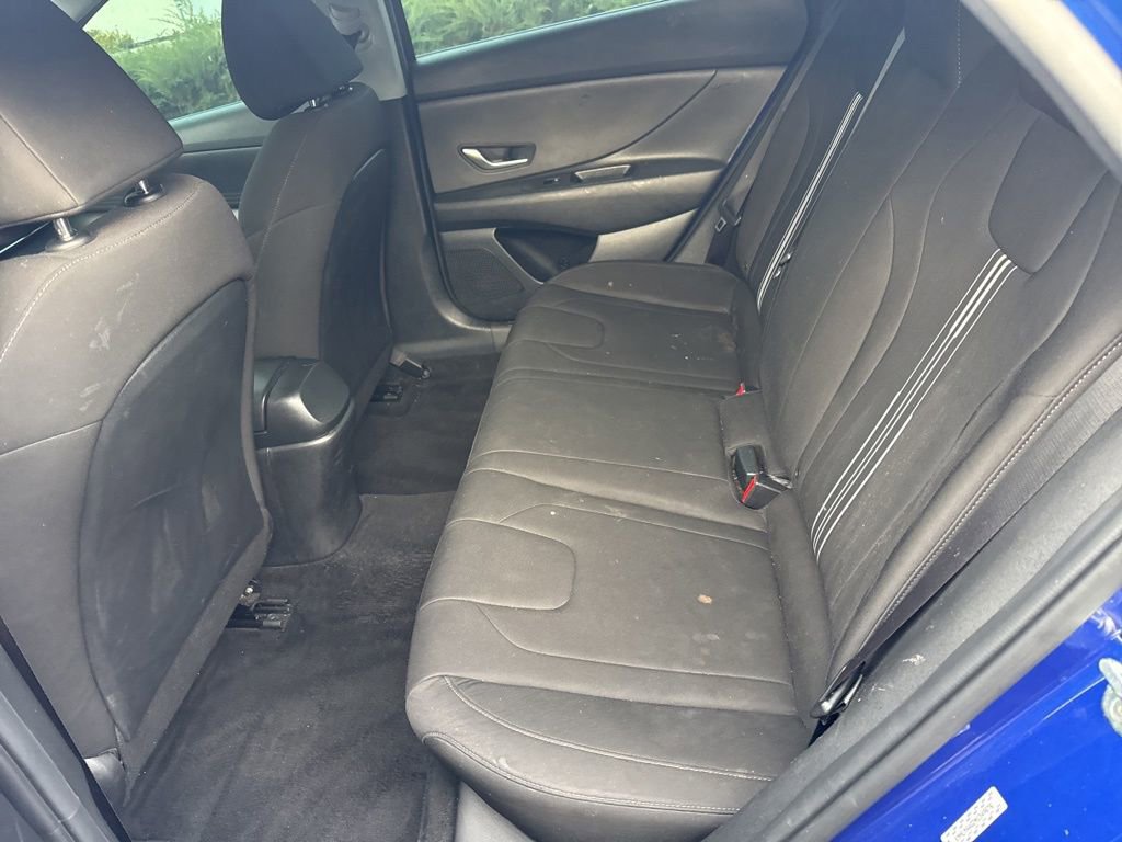 Used 2022 Hyundai Elantra SEL image 10