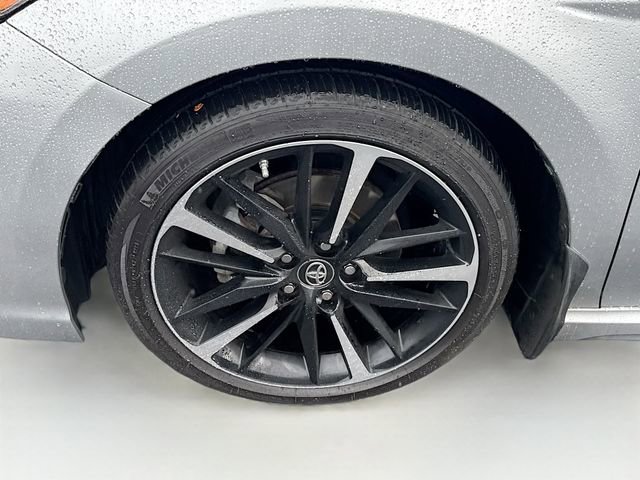 Used 2019 Toyota Camry XSE image 14