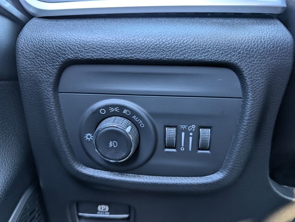 New 2026 Jeep Grand Cherokee L Limited w/ Limited Altitude Package image 40