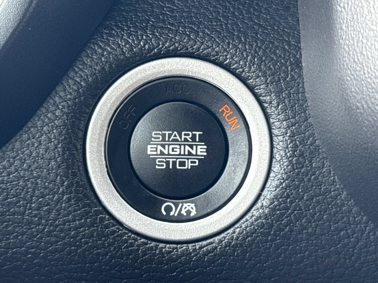 Used 2023 RAM 1500 Big Horn AWD/4WD image 30