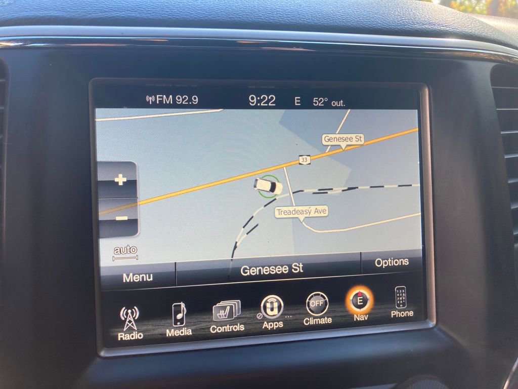 Used 2017 Jeep Grand Cherokee Limited image 23