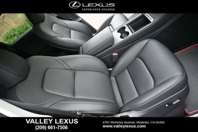 Used 2023 Tesla Model Y Performance image 18