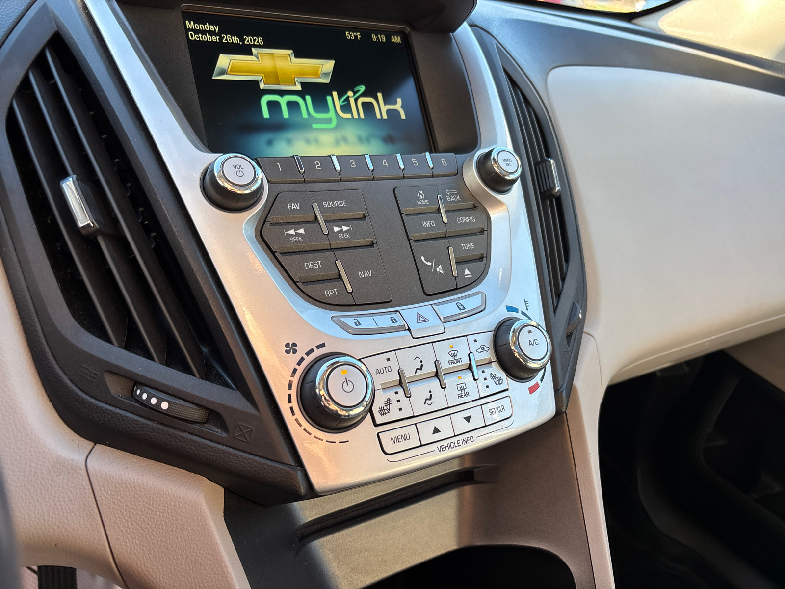 Used 2015 Chevrolet Equinox LTZ AWD/4WD image 19