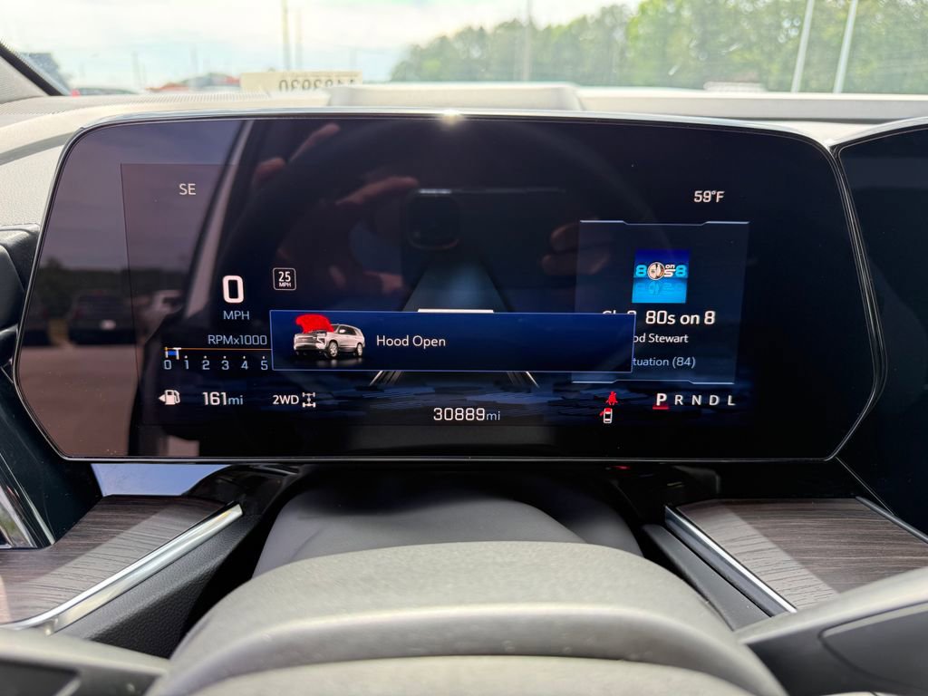 Used 2025 Chevrolet Tahoe Z71 AWD/4WD image 16