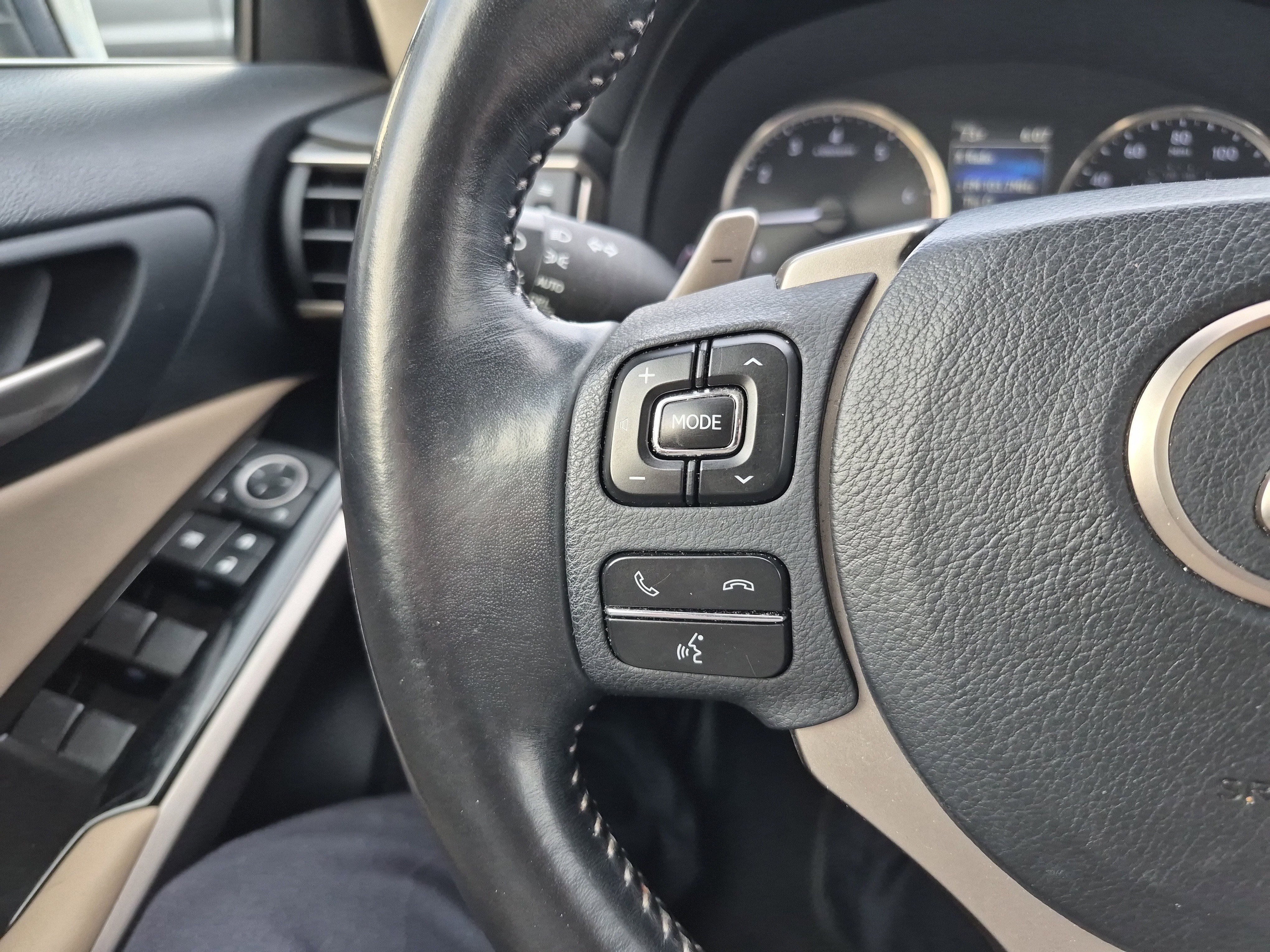 Used 2020 Lexus IS 300 image 24