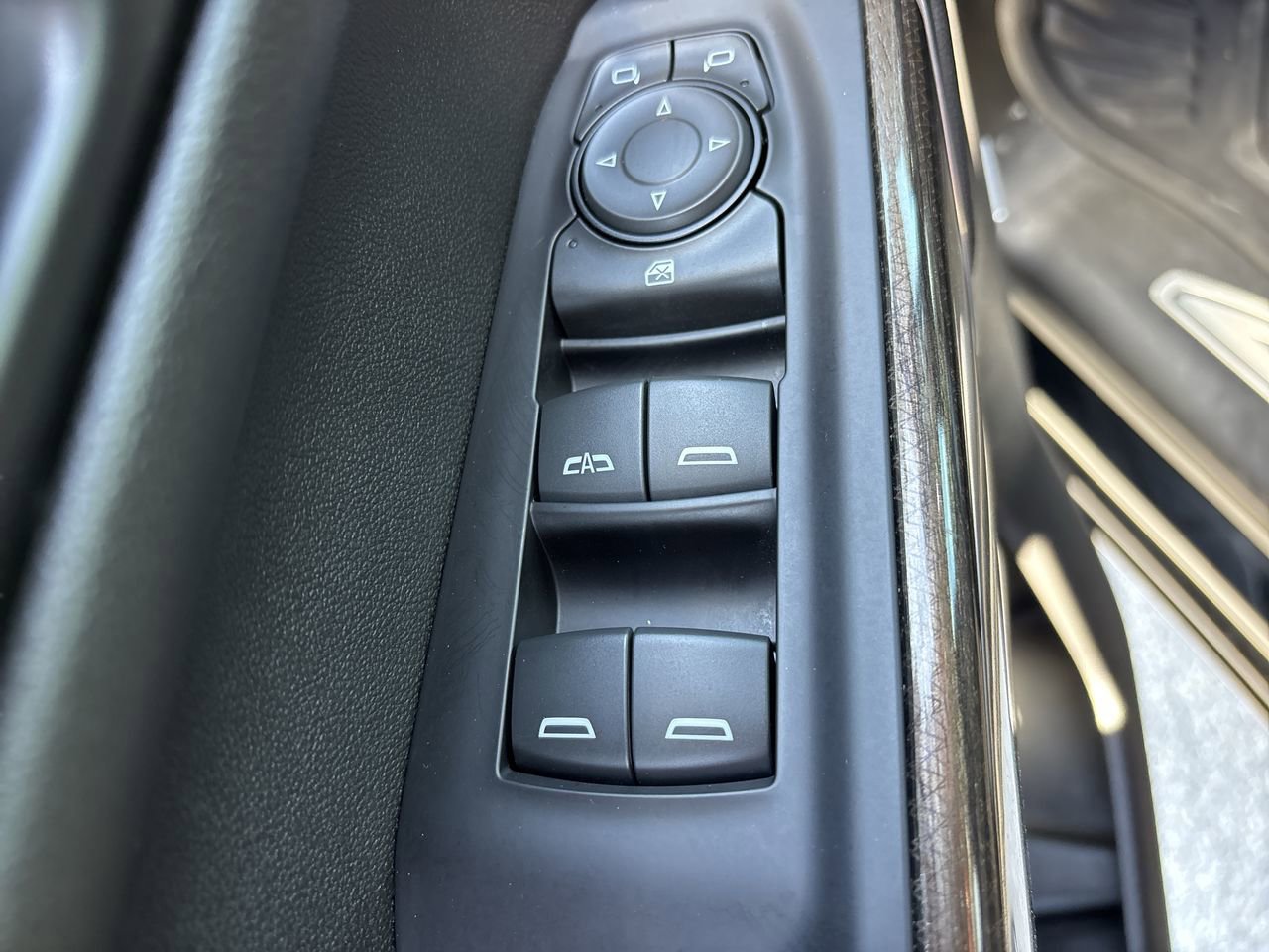 Used 2021 Chevrolet Silverado 1500 LT Trail Boss w/ Convenience Package II AWD/4WD image 15
