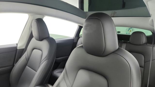 Used 2025 Tesla Model Y Performance AWD/4WD image 32