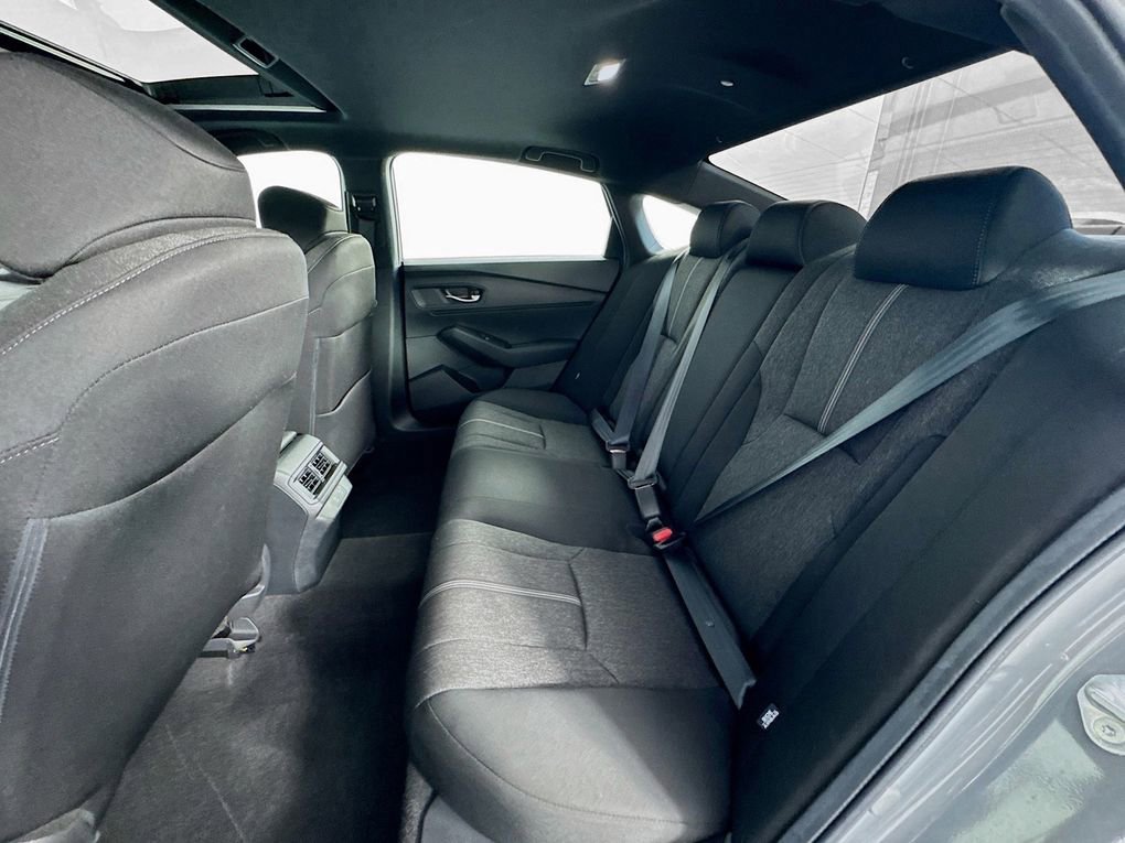 Used 2025 Honda Accord Sport image 27