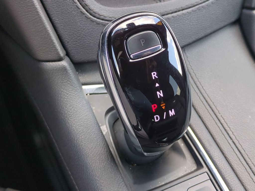 Used 2024 Cadillac XT6 Sport w/ Technology Package image 16