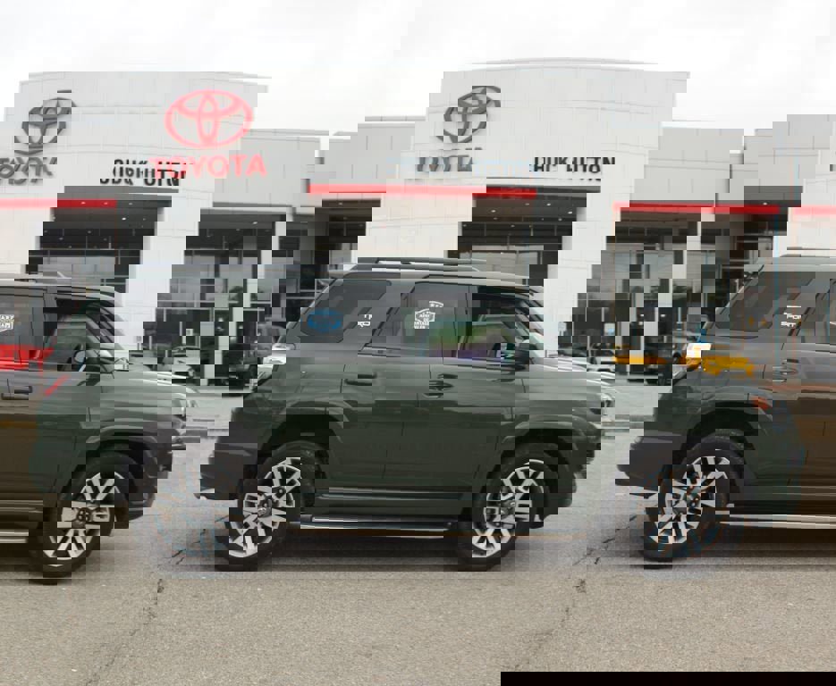 Used 2022 Toyota 4Runner TRD Sport image 1