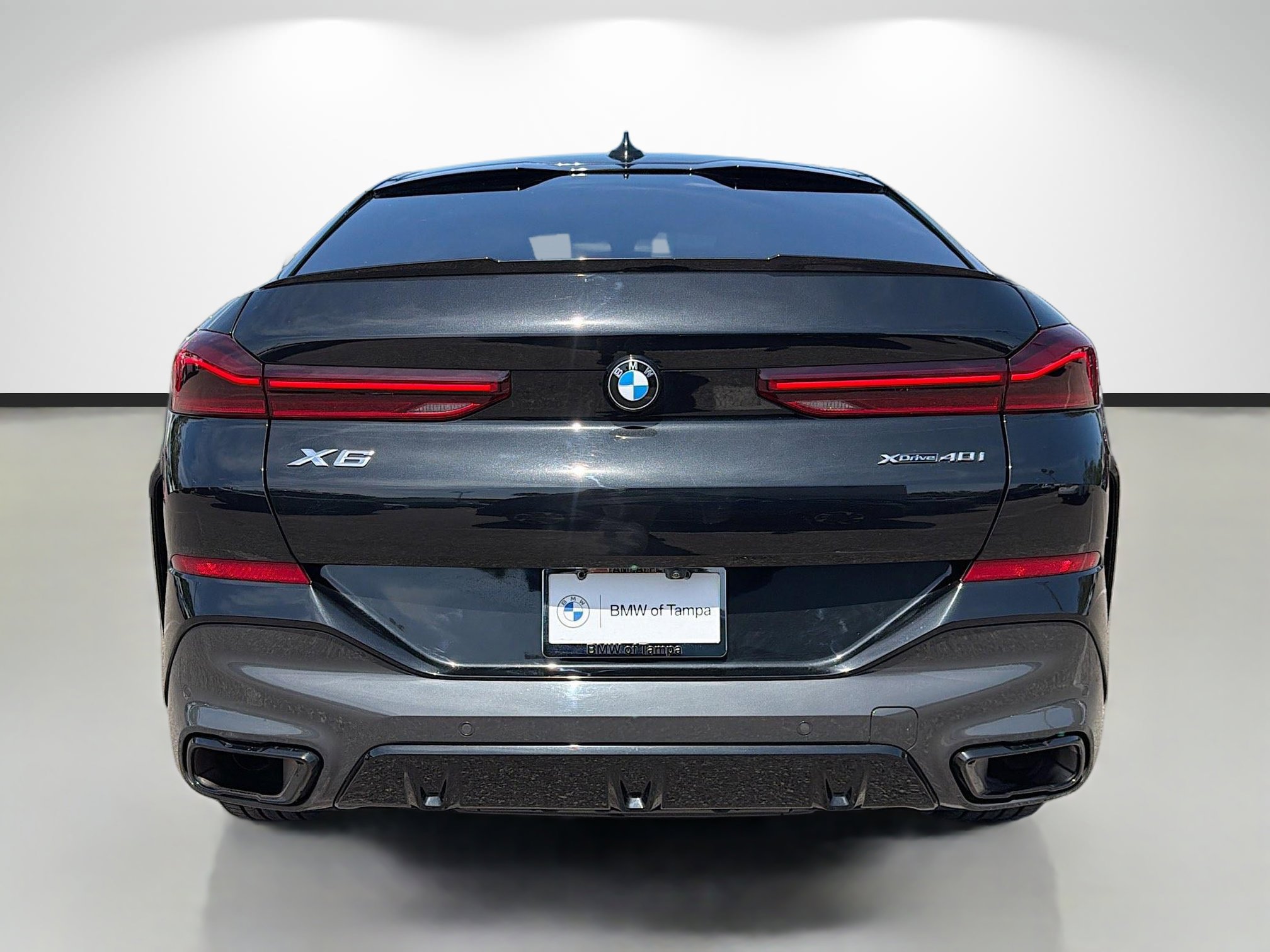 Used 2023 BMW X6 xDrive40i w/ M Sport Package image 4