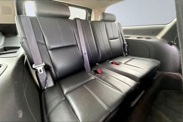 Used 2013 Chevrolet Suburban LT w/ Luxury Package image 25