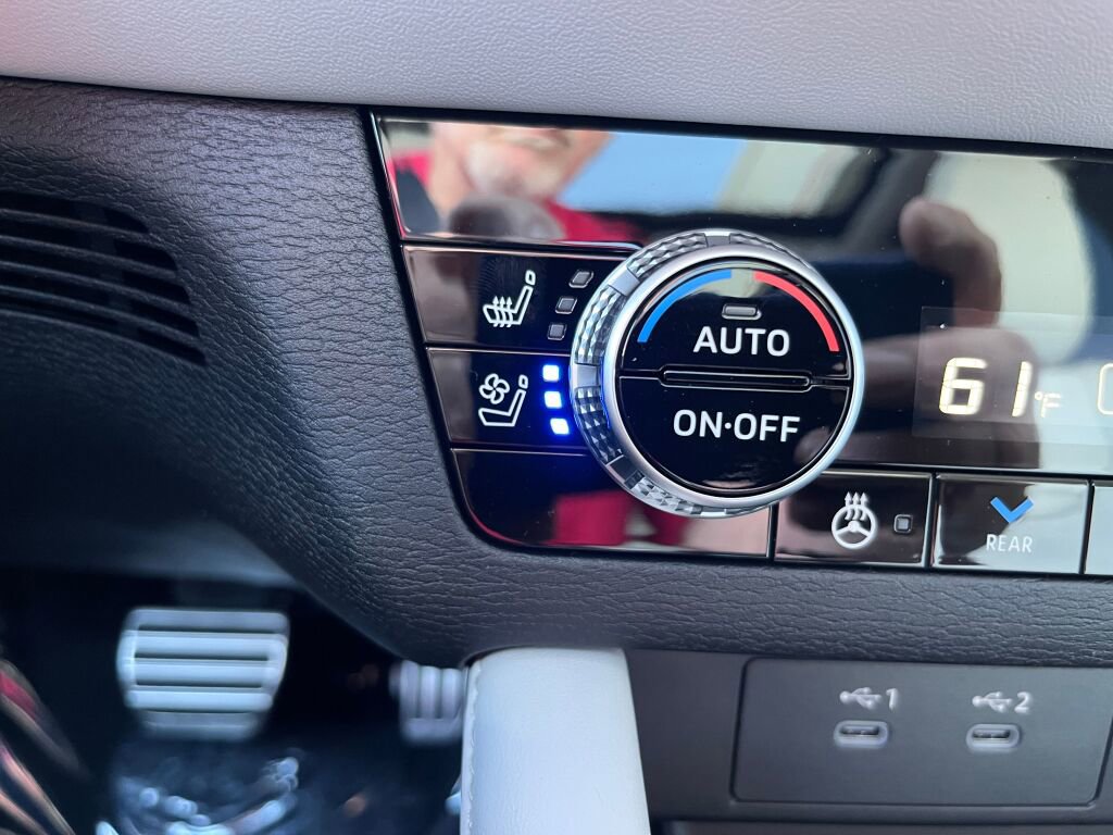 New 2025 Mitsubishi Outlander AWD image 21