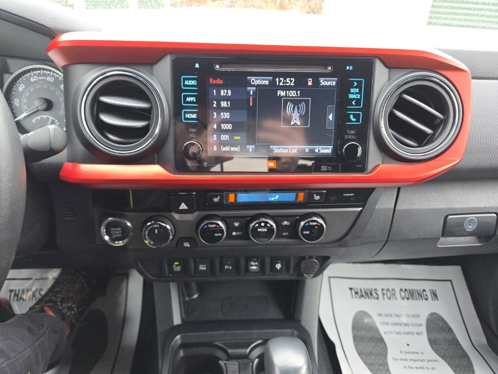 Certified 2017 Toyota Tacoma TRD Sport image 21