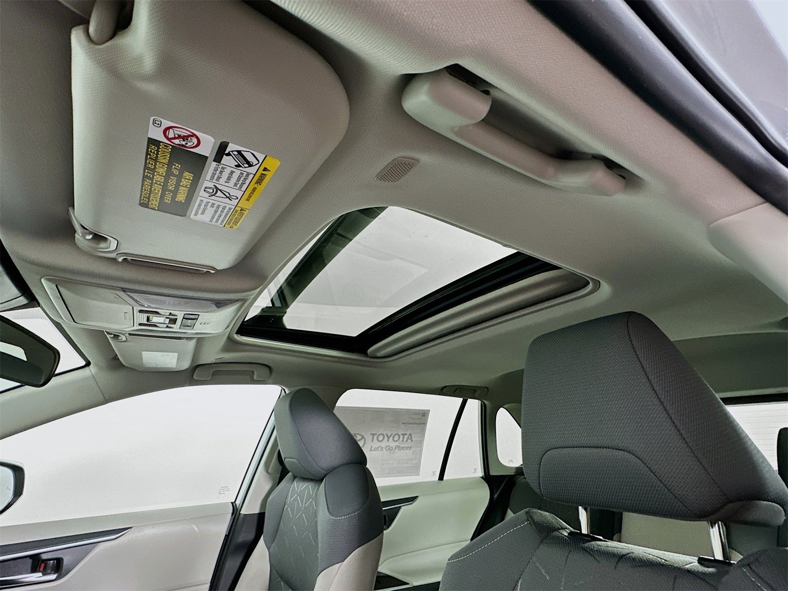 New 2025 Toyota RAV4 XLE image 22