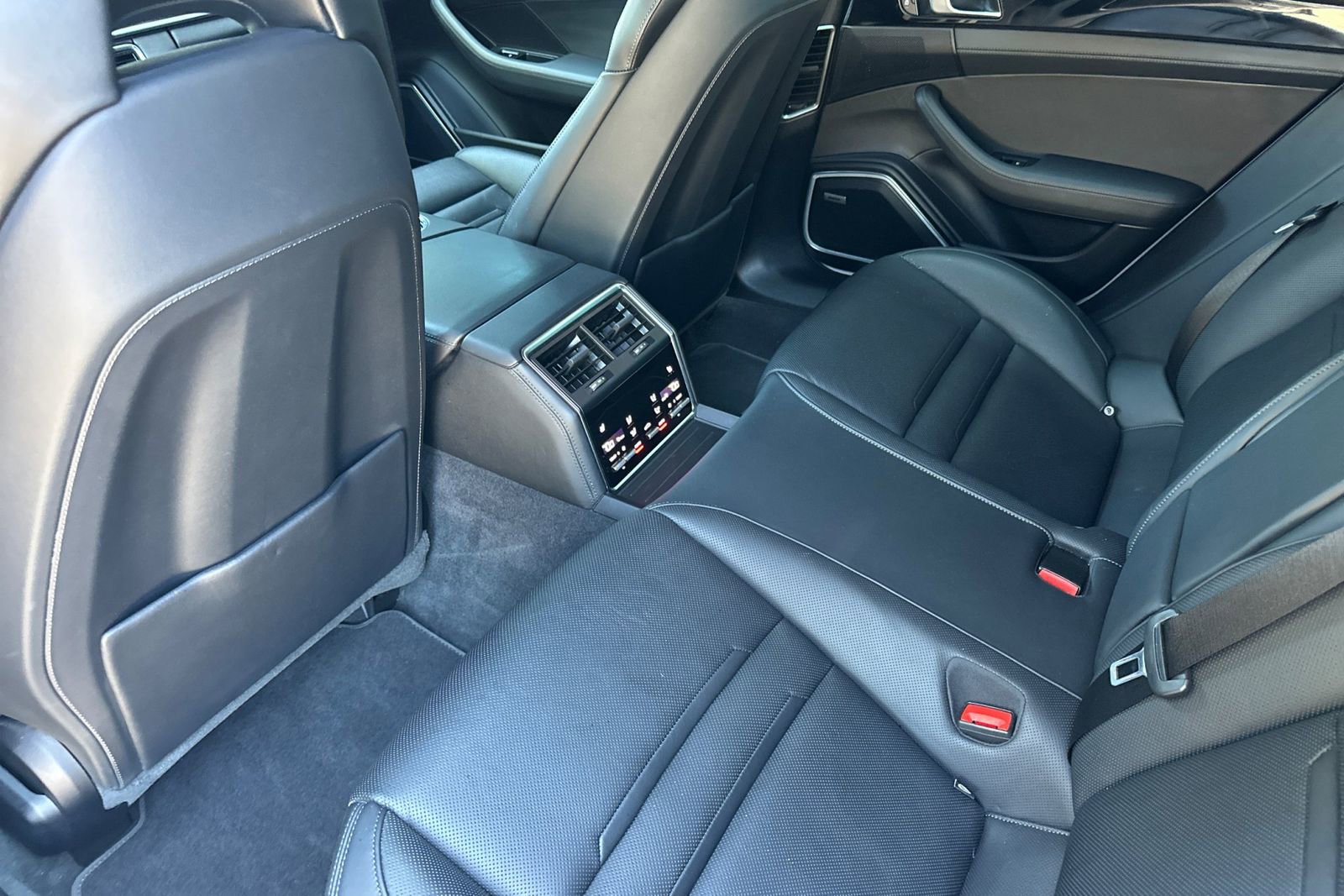 Certified 2022 Porsche Panamera 4S AWD/4WD image 15