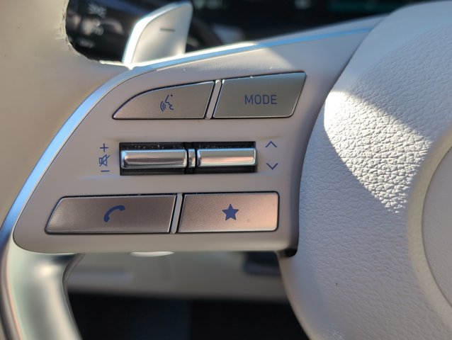 Certified 2025 Hyundai Palisade Calligraphy FWD image 18