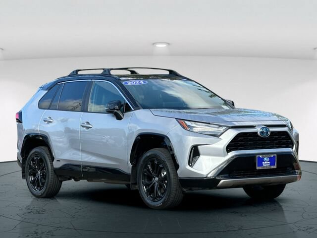 Used 2024 Toyota RAV4 XSE w/ Weather Package AWD/4WD image 8