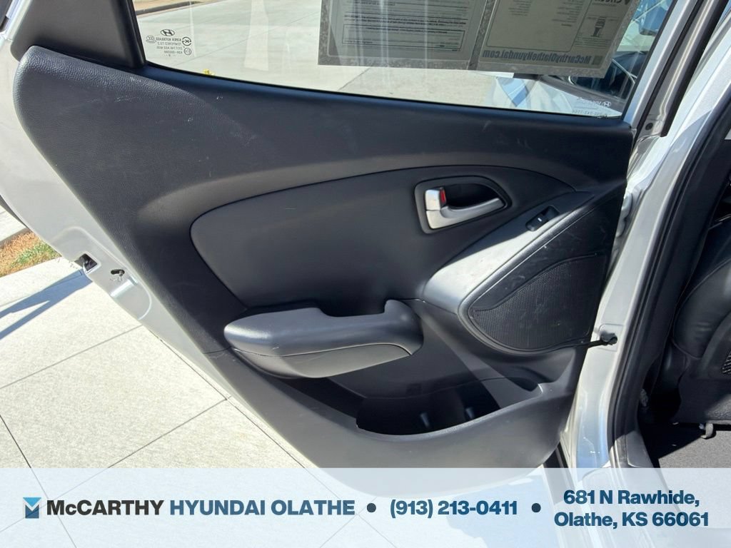 Used 2010 Hyundai Tucson GLS FWD image 18