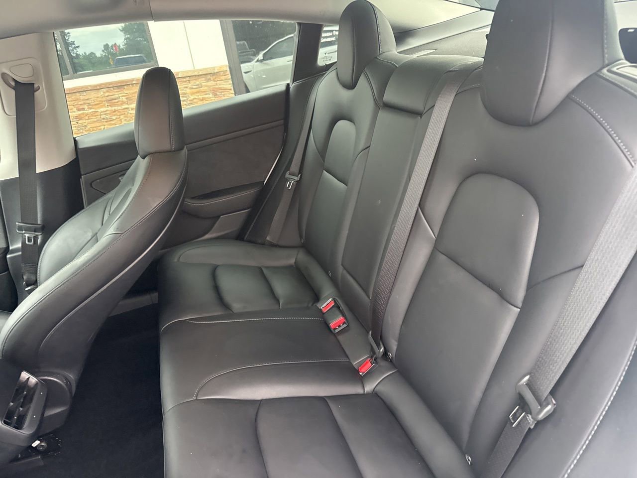 Used 2022 Tesla Model 3 Long Range AWD/4WD image 3