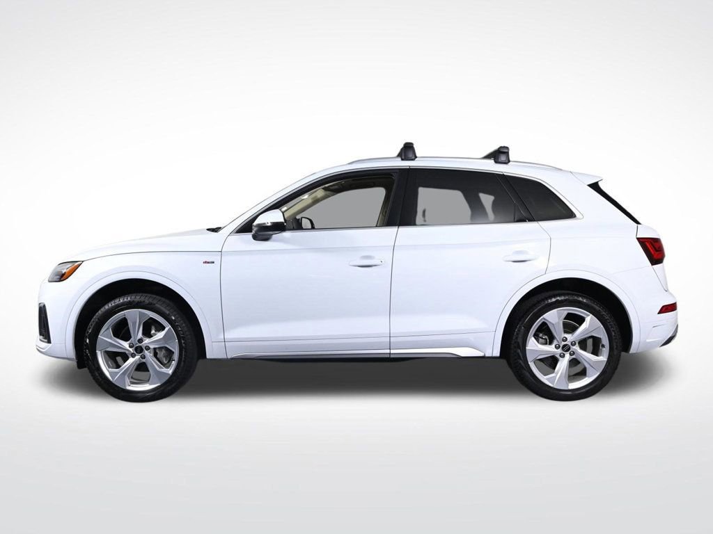 Used 2022 Audi Q7 3.0T Premium Plus w/ Premium Plus Package AWD/4WD image 2