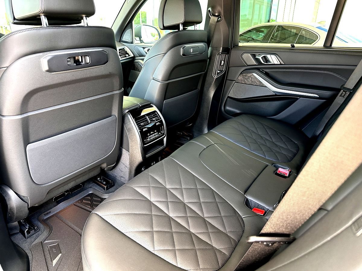 New 2026 BMW X5 sDrive40i w/ Climate Comfort Package image 18
