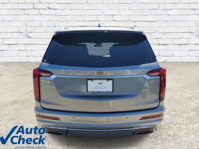 Used 2024 Cadillac XT6 Luxury FWD image 3